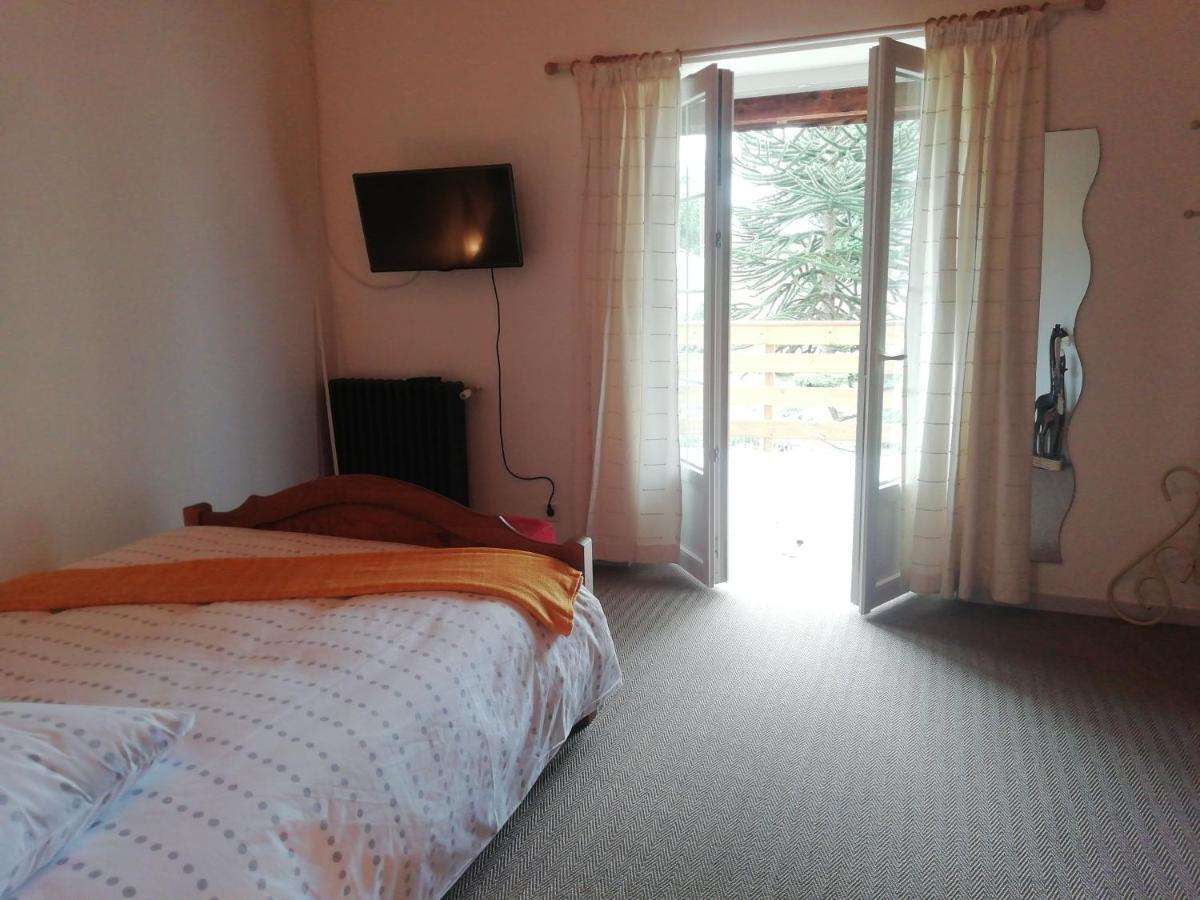 Monistrol-sur-Loire Chez Sophie Et Gilles Bed & Breakfast エクステリア 写真